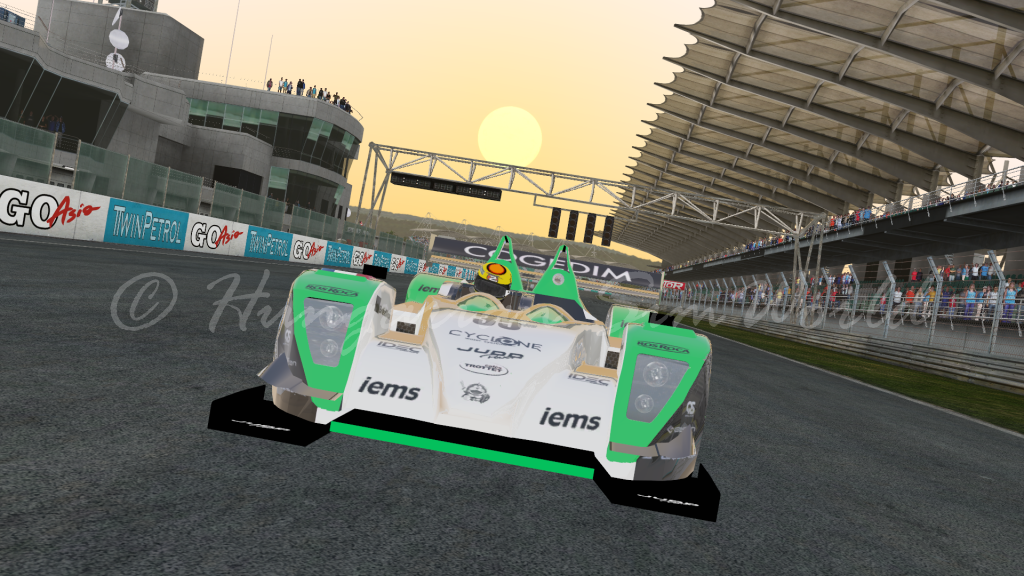 rFactor22013-03-2412-37-52-09_zps799a83a4