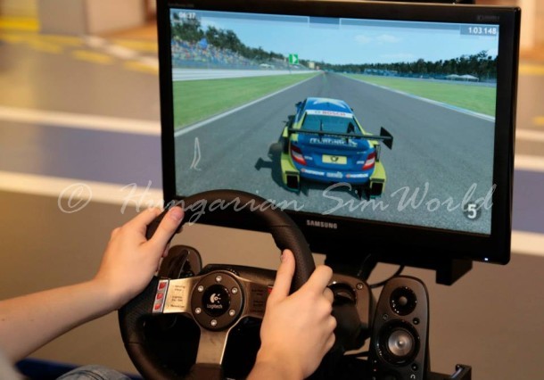DTM-RaceRoom-Racing-Experience-610x426
